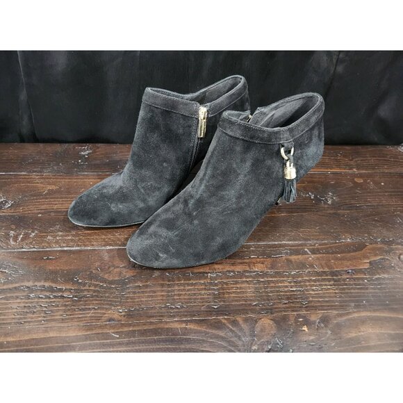 EUC Vince Camuto Vecka Black Suede Ankle Zip Booties/Sz. 8M - Picture 1 of 9